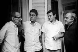 Manuel Bandeira, Chico Buarque, Tom Jobim e Vinicius de Moraes, Fotografia 53 x 80 cm, Tiragem 1/15.