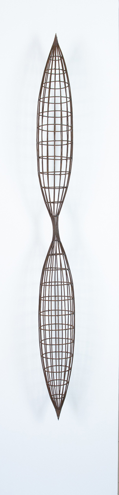 Marcos Coelho Benjamim, Sem Título, Escultura em ferro e solda, 147 x 45 cm de diâmetro